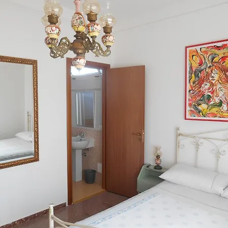 فندق مبيت وإفطار B&Bposto Di Blocco Nardò